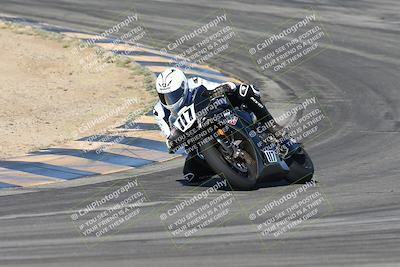 media/Nov-16-2025-Race Pace (Sun) [[8c5fa54630]]/Verified Riders/1-Turns 9 and 10 (925am)/